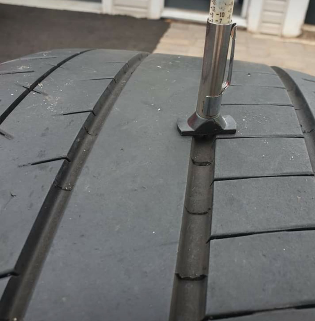 Project 6GR Gloss Black 5 Spoke Wheels And Tires For Shelby GT350 - Image 7
