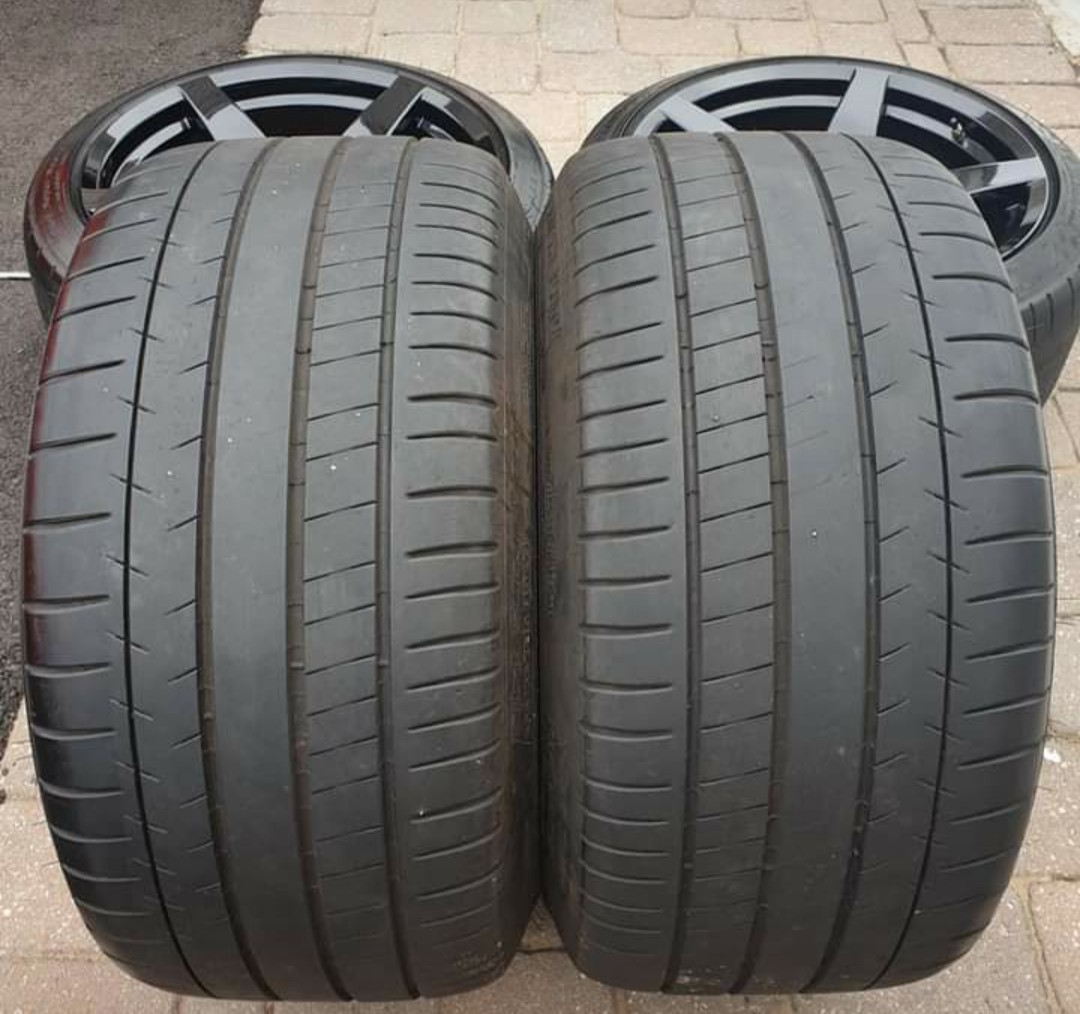 Project 6GR Gloss Black 5 Spoke Wheels And Tires For Shelby GT350 - Image 6