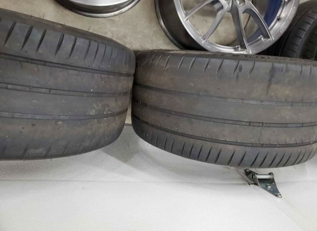 Shelby GT350 Forged Wheels With Tires - Image 5