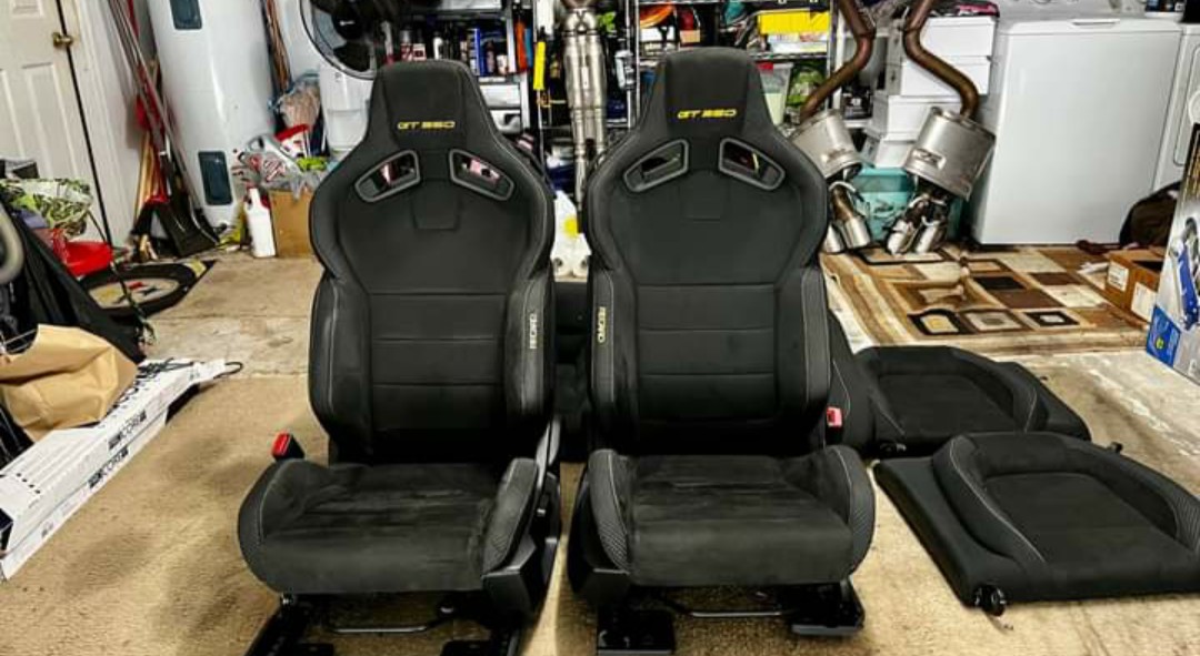 Shelby GT350 Recaro Seats For Sale - Image 2