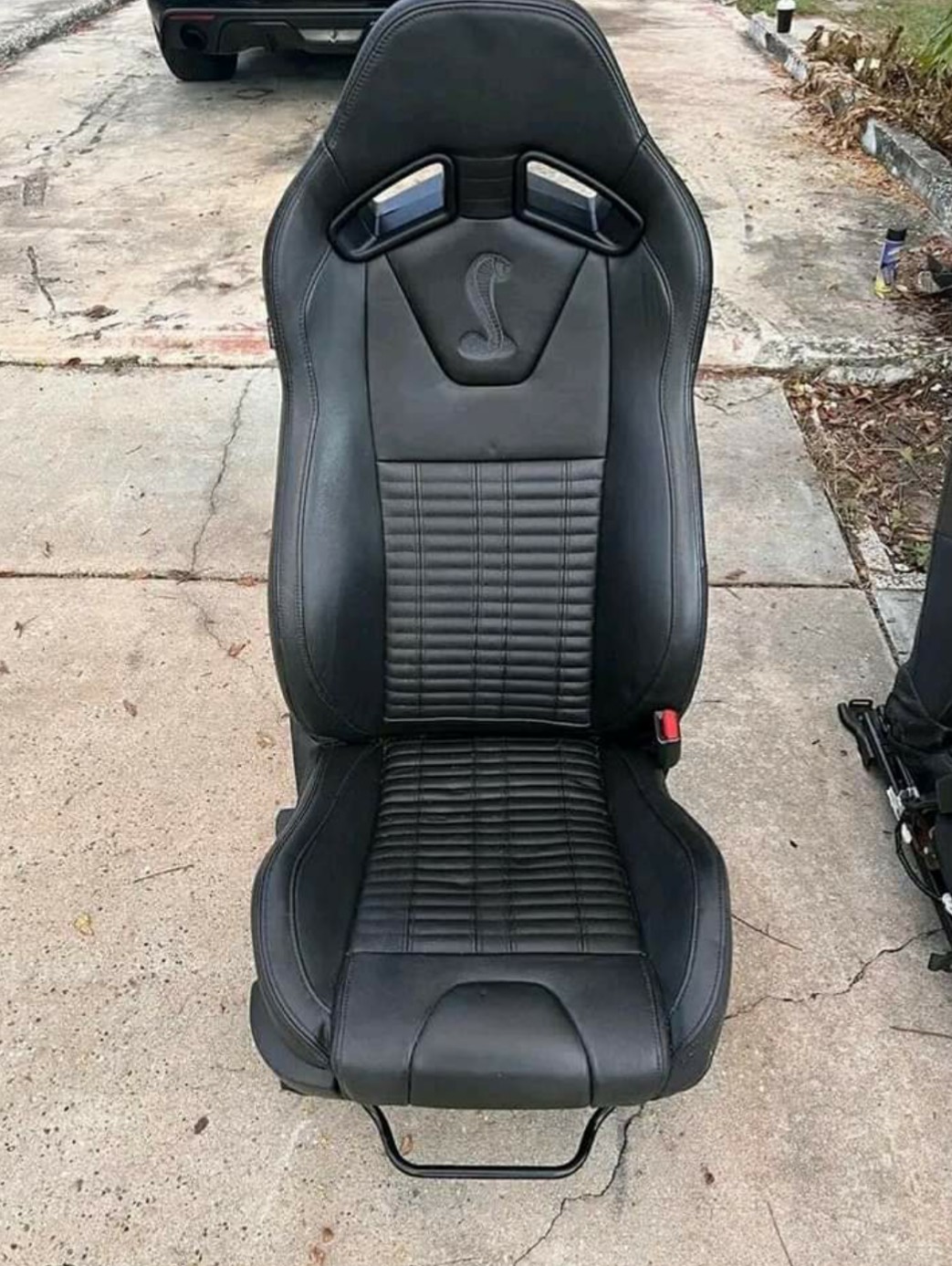 2012 MUSTANG GT500 OEM Performance Black Leather Recaro Seats - Image 6