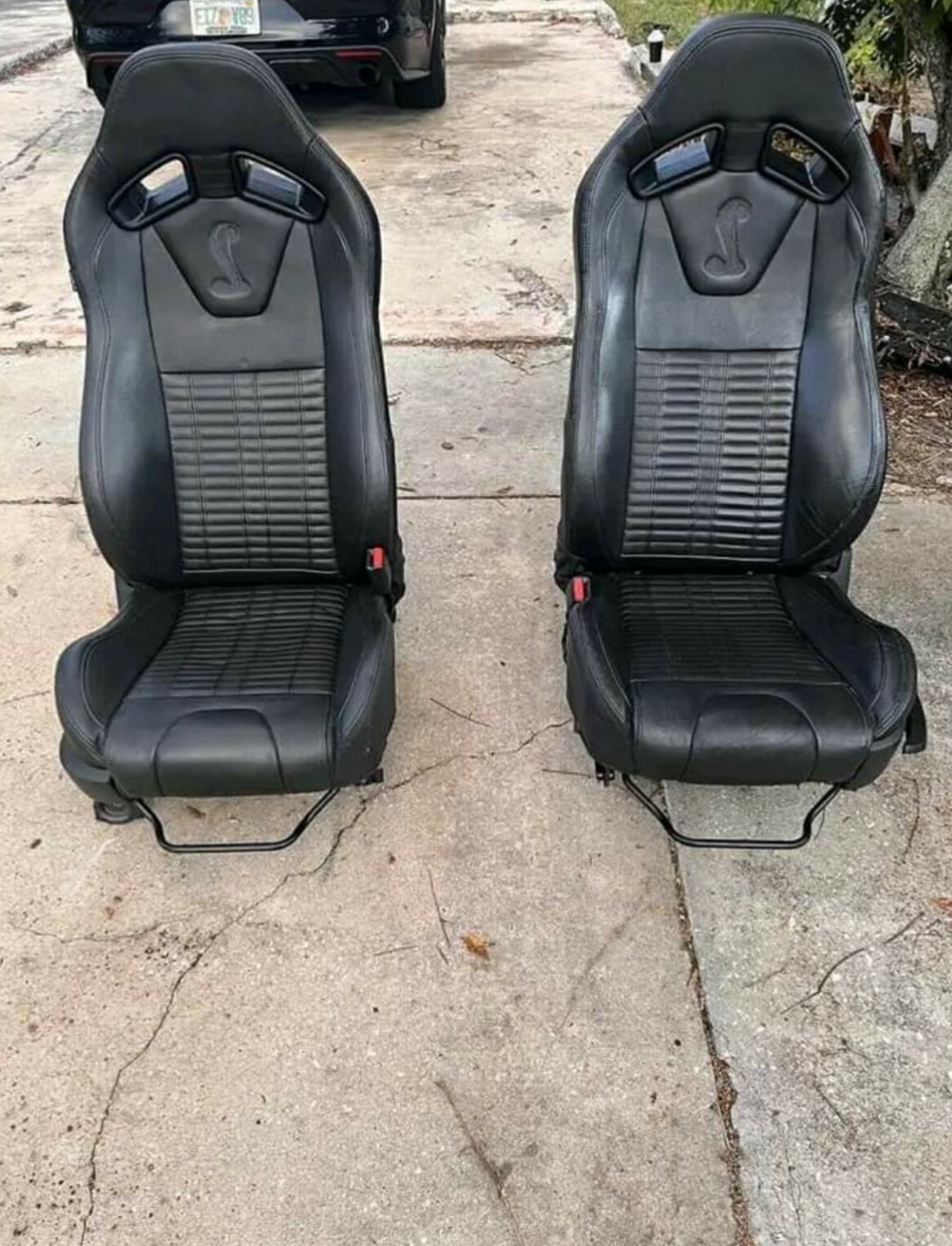 2012 MUSTANG GT500 OEM performance black leather recaro seats.