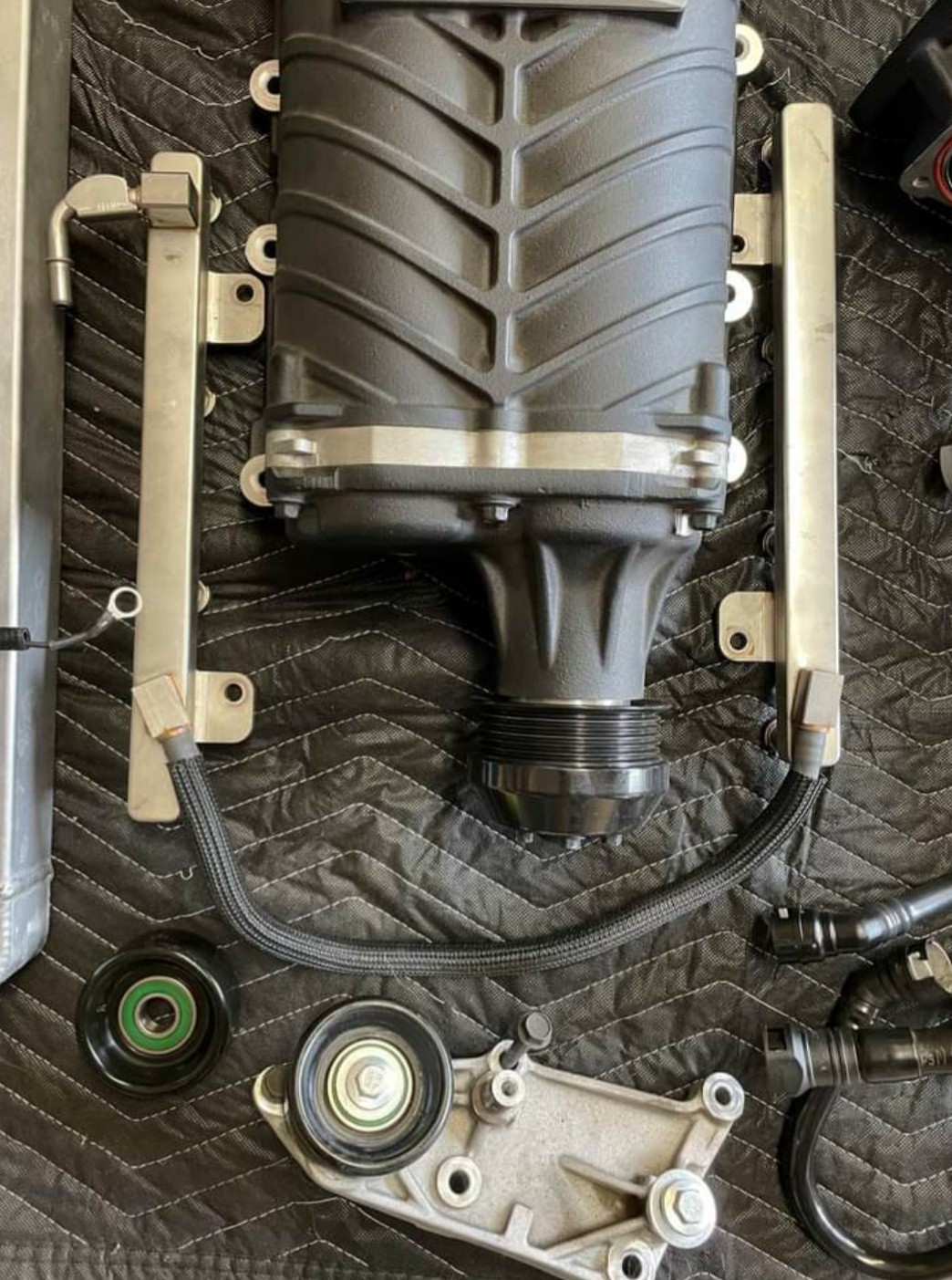 2015-2017 Mustang Complete ROUSH Stage 1 Supercharger For Sale - Image 7