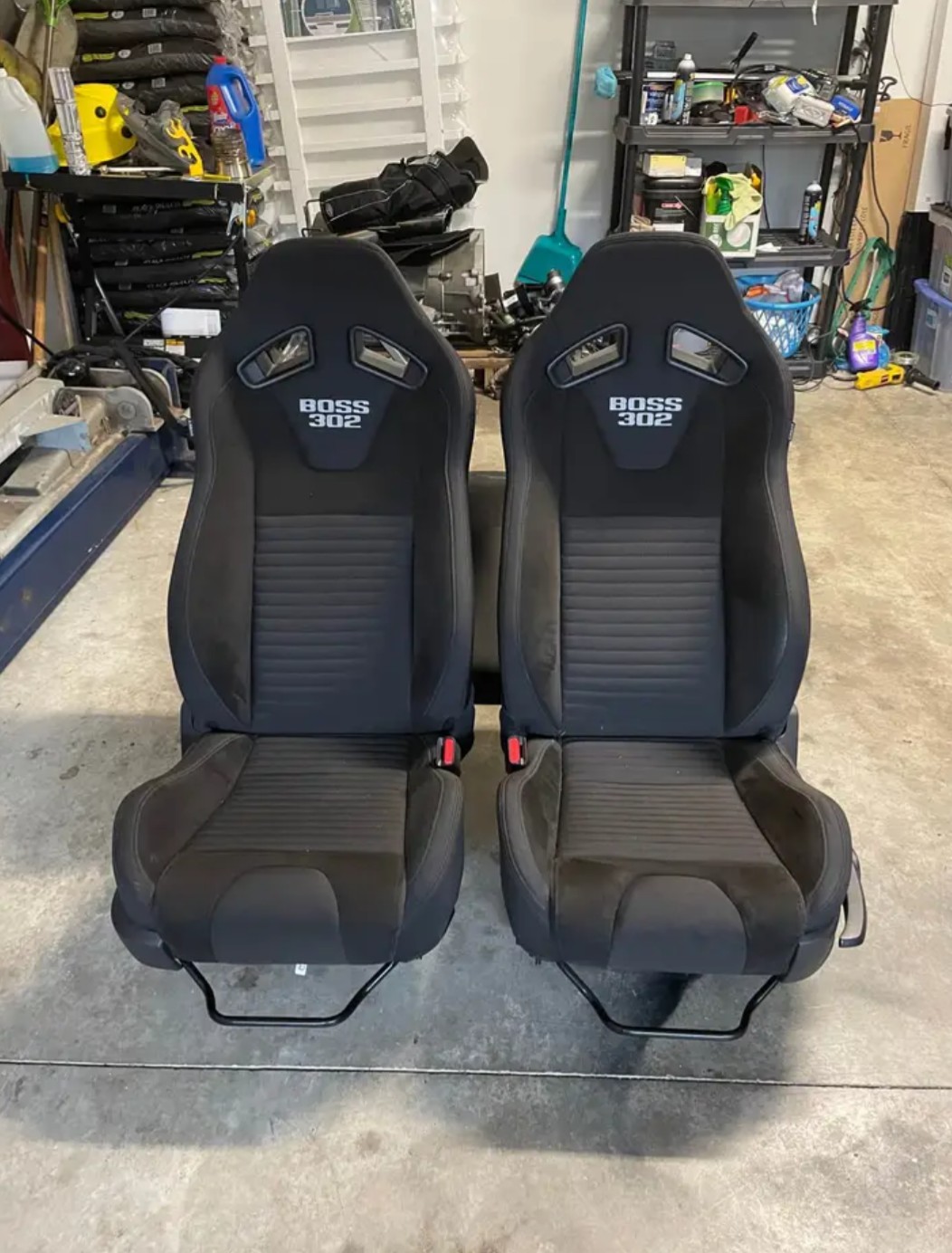 Boss 302 Mustang Recaro seats